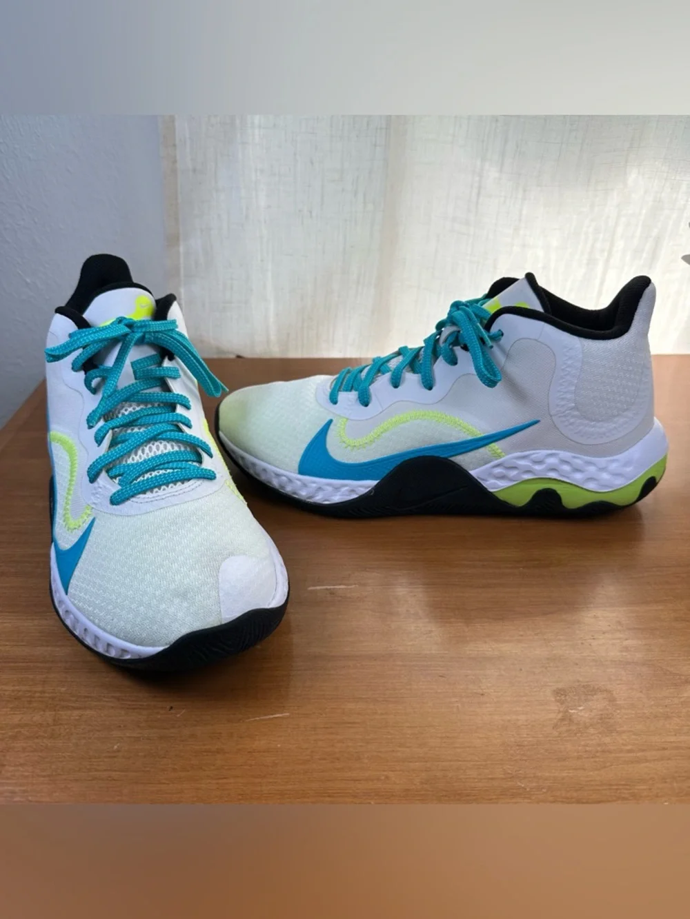 Nike Renew Elevate Sneakers